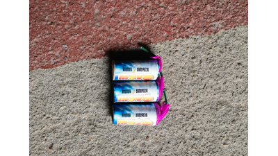 #27256 Petardos white strobe with blast bang .